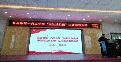 图片包含 室内, 天花板, 桌子, 大描述已自动生成