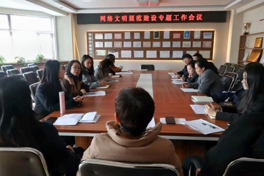 8749ad2c5d4745cc461d07456f8cf995