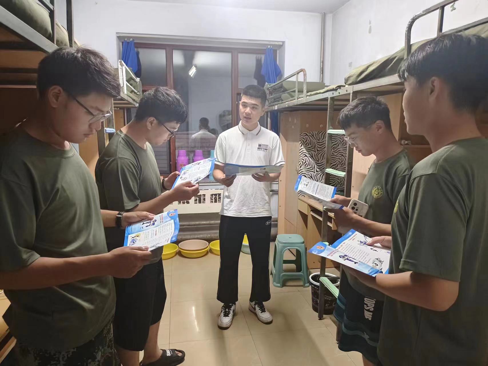 1702209484884709.jpg 1702209484884709.jpg