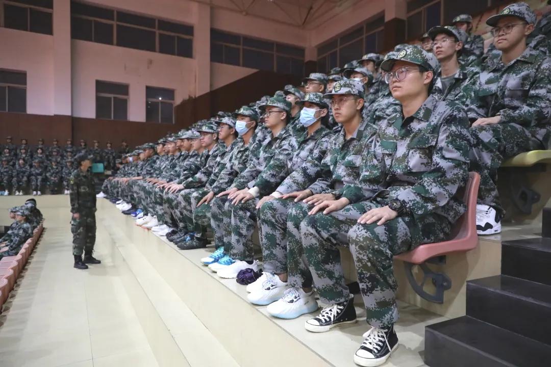 长春科技学院举办2021级新生入学教育大会