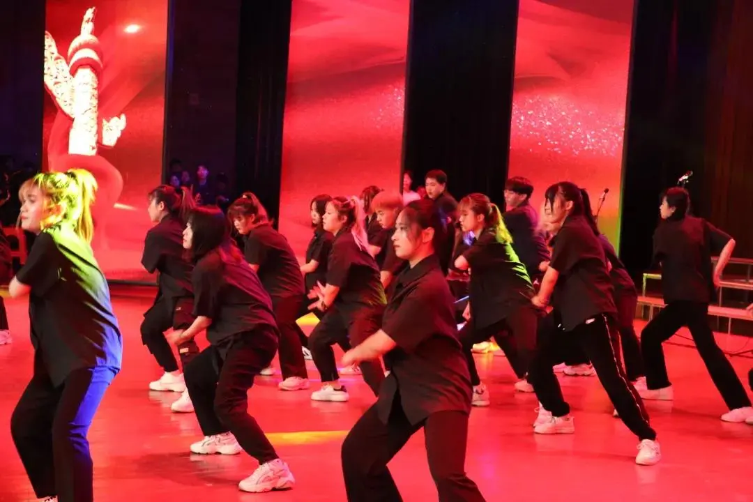 长春科技学院举办庆祝建党100周年师生合唱大赛