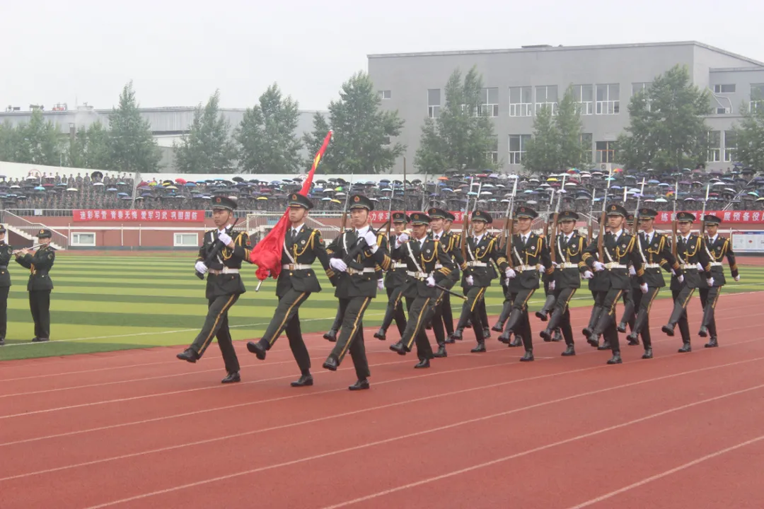 建党百年路，铸就青年魂——长春科技学院举行庆祝建党100周年大学生预备连第三届军事技能比武