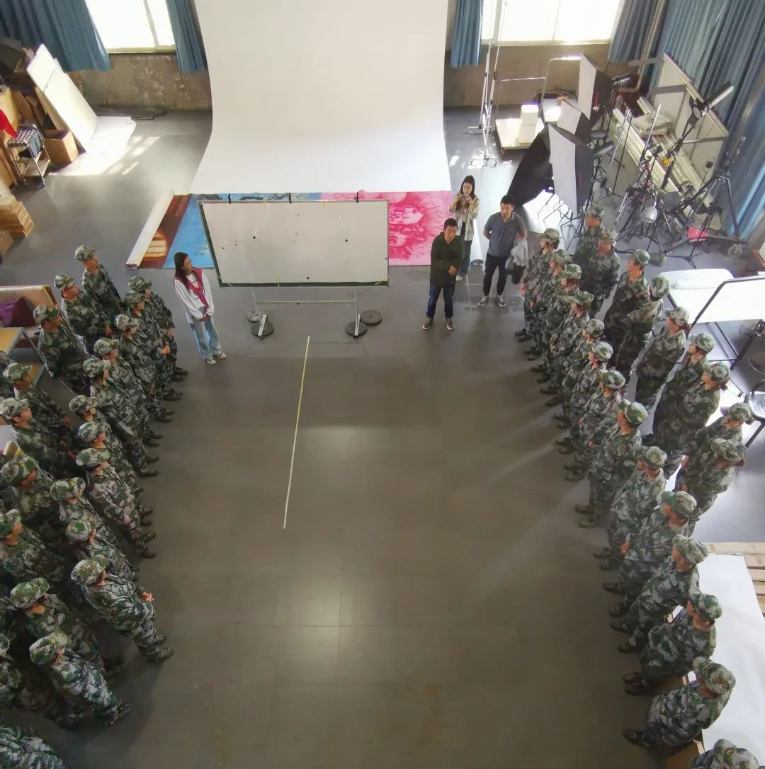 1696915261448576.jpg 640.jpg