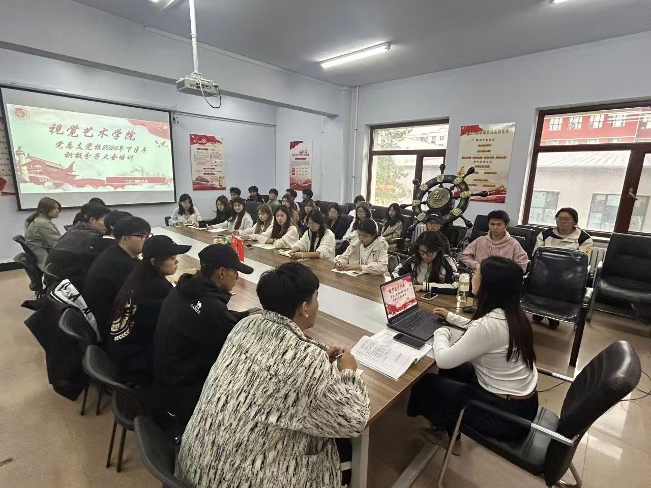 1730268852467616.jpg 1730268852467616.jpg