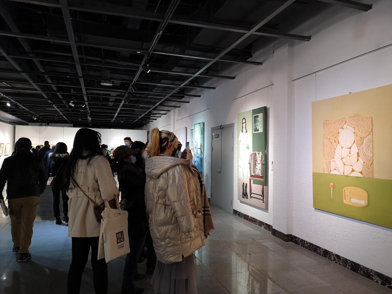 雪日赏画！长春这所高校把学生艺术作品展搬进长春世界雕塑园
