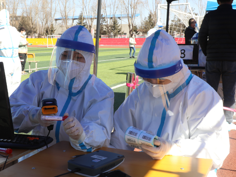 长春科技学院组织进行多轮核酸检测工作